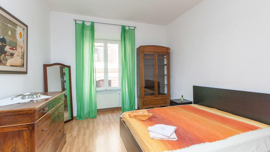 Rental In Rome Santini Apartment Cameră foto