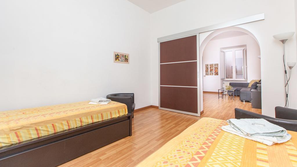 Rental In Rome Santini Apartment Cameră foto