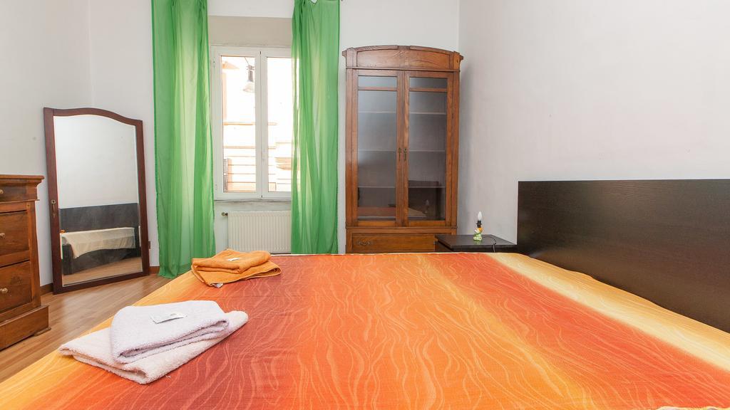 Rental In Rome Santini Apartment Cameră foto